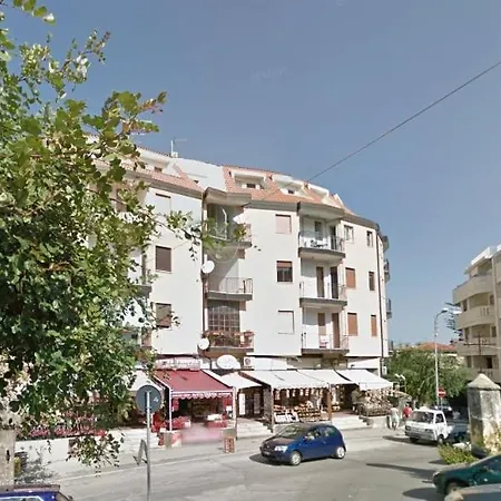 Bed & Breakfast Chez Moi Centro 4*