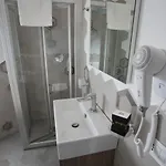 Chez Moi Centro Bed and Breakfast 4*