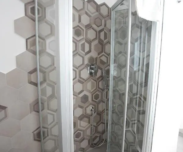 Chez Moi Centro Alojamento de Acomodação e Pequeno-almoço 4*